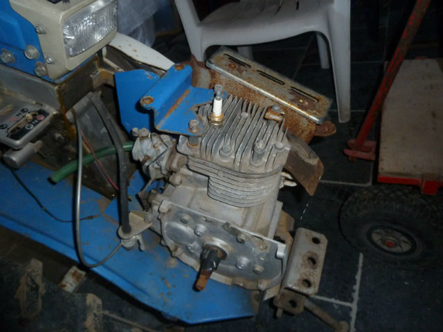 Pieces moteur G3LJardinage Isre